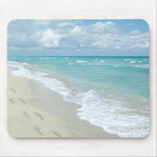 Tapis De Souris Empreintes sur la plage de sable blanc, Pittoresqu