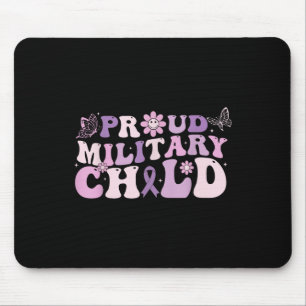 Tapis De Souris Enfant de militaire fier s'habille en violet pour