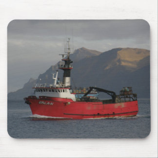 Tapis De Souris Erla N, bateau de crabe dans le port néerlandais,