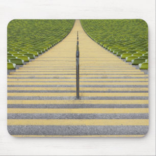 Tapis De Souris Escalier de stade entre les rangées des sièges