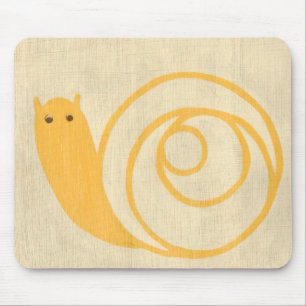 Tapis De Souris Escargot jaune sur Arrière - plan crème