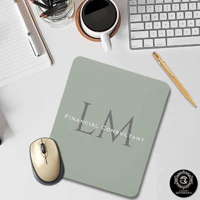 Tapis De Souris Espace de Travail Minimaliste Biologique Vert Saug (Classic Sage Green Monogram Workspace Accent Mouse Pad)