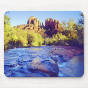 Tapis De Souris États-Unis, Arizona, Sedona. Cathedral Rock reflét