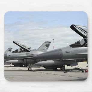 Tapis De Souris F-16 Fighting Falcons attend le lancement