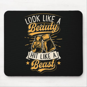Tapis De Souris Femmes Regardent Comme Une Beauté Frappent Comme U