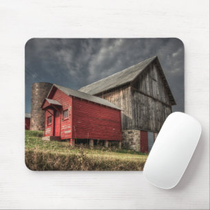 Tapis De Souris Fermes   Grange en bois rouge dans le Michigan
