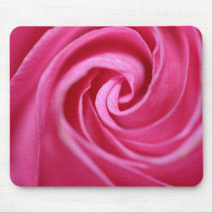 Tapis De Souris Fermez-vous sur un rose s'est levé