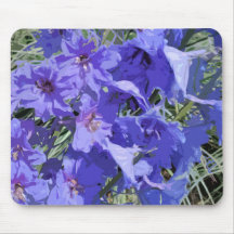 Fleur de Larkspur bleu sur la mousepad