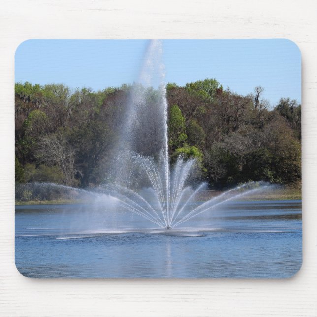 Tapis De Souris Fontaine sur un lac (Devant)