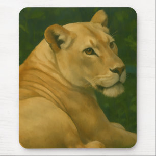 Tapis De Souris Forest Sentinel - Lioness de repos dans la lumière