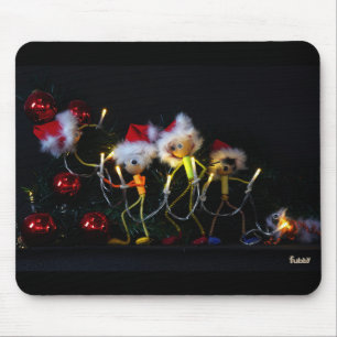 Tapis De Souris Fubby qui accroche les lumières de Noël dans l'arb