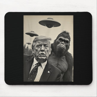 Tapis De Souris Funny Trump Bigfoot Selfie Avec Ufos Alien Étrange