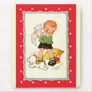 Tapis De Souris Garçon vintage sauvant un chaton de chiots de cour