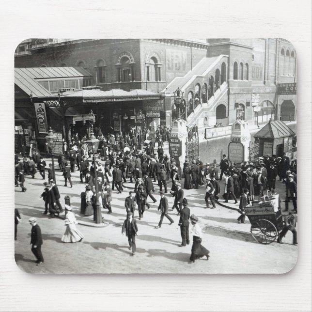 Tapis De Souris Gare ferroviaire de large rue, Londres, c.1890 (Devant)