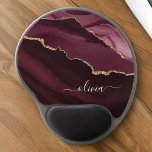 Tapis De Souris Gel Bourgogne violet Agate Géode Or Monogramme<br><div class="desc">Géode d'agate de purple et d'or de Bourgogne Monogramme Belle Élégante Nom de script Mousepad (pavé de souris). Cela rend le parfait doux 16, 13ème, 15ème, 16ème, 18ème, 21ème, 30ème, 40ème, 50ème, 60ème, 70ème, 80ème, 90ème, 100ème anniversaire, mariage, douche nuptiale, anniversaire, retour à l'école, baby shower, diplôme ou bachorage cadeau...</div>