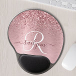 Tapis De Souris Gel Parties scintillant en métal brossé rose pâle Nom<br><div class="desc">Personnalisez facilement ce design chic et branché de tapis de souris avec une jolie parties scintillant brillante rose vif sur un arrière - plan métallique brossé rose vif.</div>