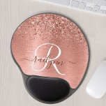 Tapis De Souris Gel Rose Gold brossé Parties scintillant métallique No<br><div class="desc">Personnalisez facilement ce design chic et branché de tapis de souris avec une jolie parties scintillant brillante en or rose sur un arrière - plan métallique brossé en or rose.</div>