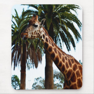 Tapis De Souris Giraffe Drôle Qui Donne Une Framboise,