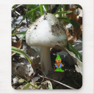 Tapis De Souris Gnome de bande dessinée sous un champignon