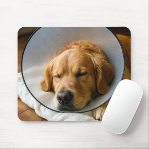 Tapis De Souris Golden Retriever portant un collier médical