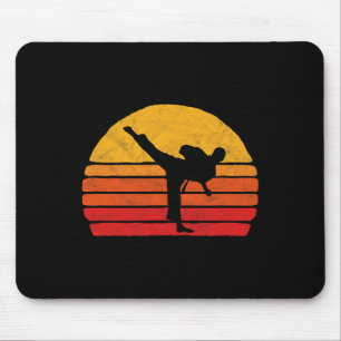 Tapis De Souris Graphisme de coup de pied de karaté debout style s
