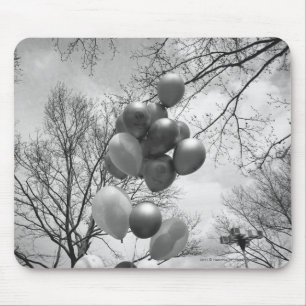 Tapis De Souris Groupe des ballons d'angle faible dehors B&W