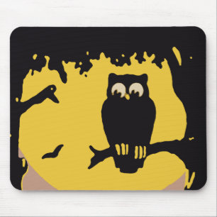 Tapis De Souris Halloween vintage, hibou effrayant dans un arbre a