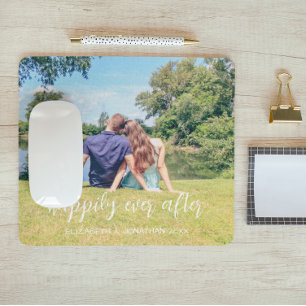 Tapis De Souris Heureux Jamais après deux photos