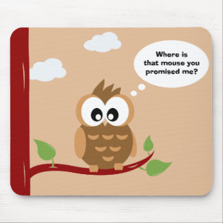 Tapis De Souris Hibou mignon se reposant dans un arbre