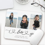 Tapis De Souris I Love You Modern Heart Script Photo Collage<br><div class="desc">Je T'Aime ! Grand cadeau photo personnalisé pour grands-parents, Saint-Valentin, Mère ou Fête des pères, ou les Fêtes : Ce tapis photo moderne est facile à customiser avec vos 3 photos préférées. Le texte ci-dessous peut être personnalisé pour lire le nom de l'enfant ou des membres de la famille ainsi...</div>