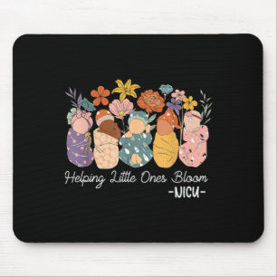 Tapis De Souris Infirmière en néonatalogie rétro groovy aidant les
