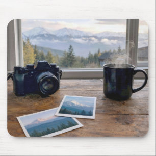 Tapis De Souris Instantanés de montagne avec appareil photo et caf