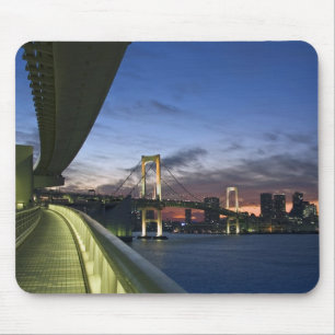 Tapis De Souris Japon. Tokyo. Pont Rainbow à Tokyo Bay.