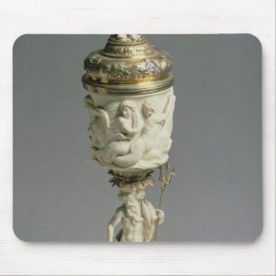 Tapis De Souris Jeune truie argentée et gobelet en ivoire découpé