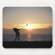 Jouer Au Golf Au Coucher Du Soleil