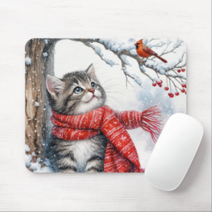 Tapis De Souris Kitty regarde un cardinal dans les flocons de neig