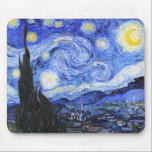 Tapis De Souris La nuit étoilée de Van Gogh<br><div class="desc">Peinture à l'huile du maître hollandais Vincent Van Gogh (1853-1890) Probablement son tableau le plus célèbre, Van Gogh peint "La Nuit étoilée" en 1889 de mémoire alors qu'il se trouvait dans un asile en France où il s'est enregistré pour la dépression.La scène dépeint la vue depuis sa fenêtre de chambre....</div>