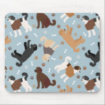 Tapis De Souris Labradoodle / Os et pattes Goldendoodle<br><div class="desc">Cute Labradoodle / Les chiens Goldendoodle s'assoient et se tiennent et se retournent avec crème, abricot, chocolat, manteaux noirs et à parti avec des os de chien éparpillés et des motifs de pawprints.</div>