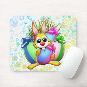 Tapis De Souris Lapin drôle mordant un œuf de Pâques