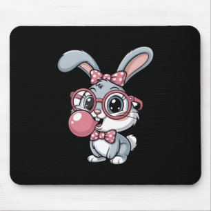 Tapis De Souris Lapin mignon avec des lunettes soufflant du chewin