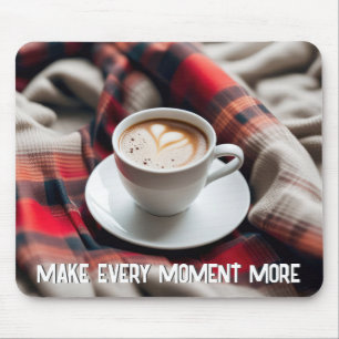 Tapis De Souris Latte avec coeur sur une couverture