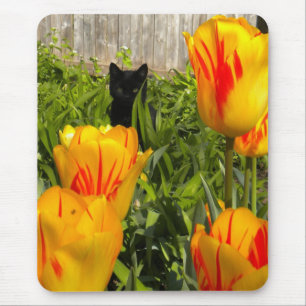 Tapis De Souris Le cercueil noir dans le jardin des tulipes Mousep