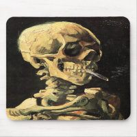 Le crâne Van Gogh avec la souris à cigarettes brûl