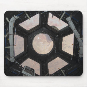 Tapis De Souris Le désert du Sahara visible par les fenêtres