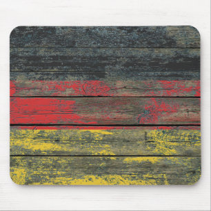 Tapis De Souris Le drapeau allemand sur le bois rugueux embarque