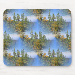 Tapis De Souris Le pays en automne...