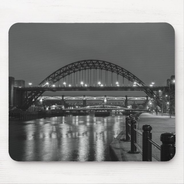 Tapis De Souris Le pont Tyne de nuit (Devant)