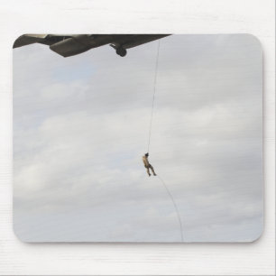 Tapis De Souris Les pararémen de la Force aérienne conduisent une