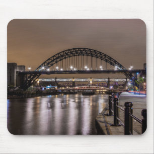 Tapis De Souris Les ponts de Tyne la nuit