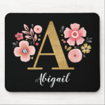 Tapis De Souris LETTRE D'OR rose A INITIALE MONOGRAPHIQUE FÉMININE<br><div class="desc">Un magnifique tapis de souris rose monogrammé féminin, avec des fleurs roses et une lettre en faux or monogramme A sur un arrière - plan noir. Personnalisez le pavé de souris en ajoutant votre nom sous le monogramme. Fait un cadeau amusant pour un ami ou pour un cadeau de femme...</div>
